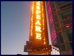 Chicago at sunset - Navy Pier 28 - Shakespear Theater